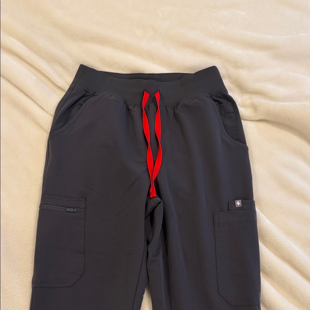 Figs Charcoal Gray Dowa Scrub Pants - Small